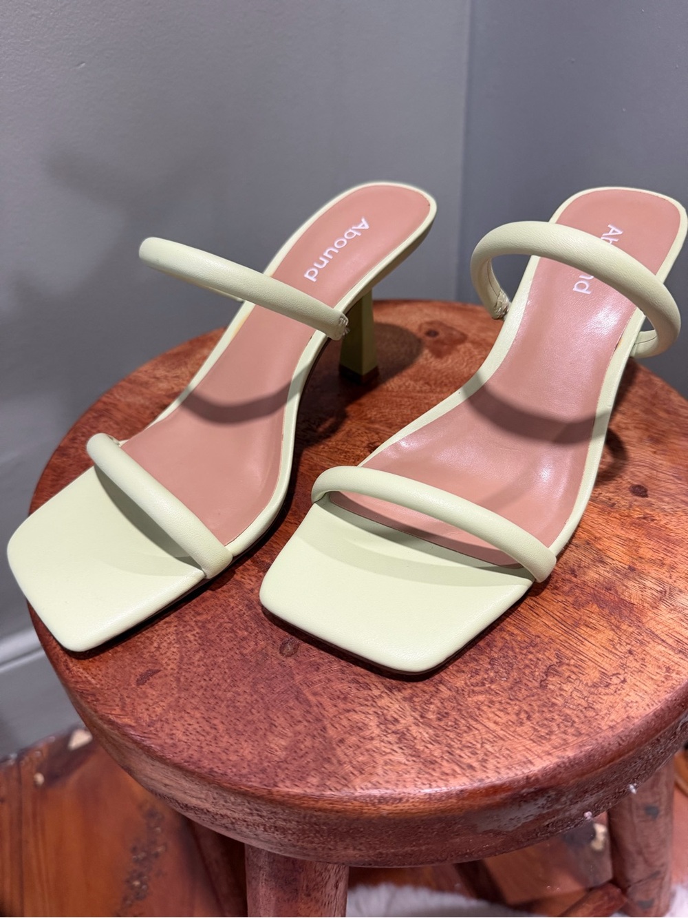Abound Women's Light Green Strappy Block Heel Sandals